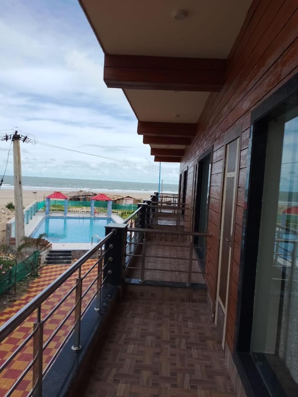 Sea Queen Beach Resort On Beach !! Couple Friendly Family Resort !! Mandarmani Esterno foto